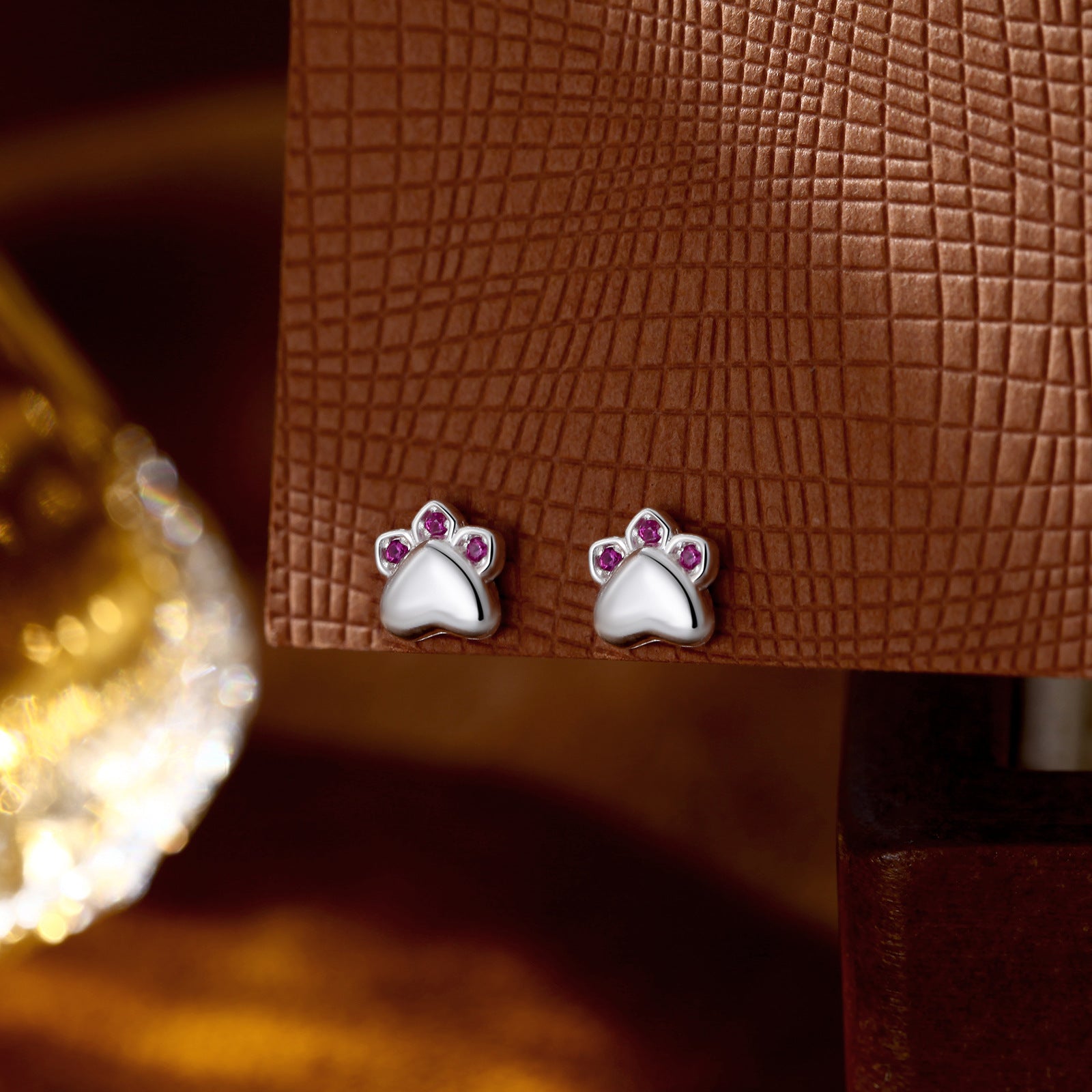 Evron Atelier™ Velvet Paw Stud Earrings